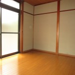洋室（ベランダ側）